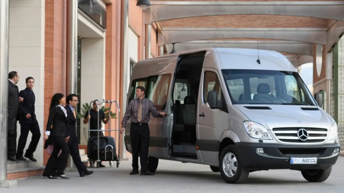 Flota propia de vehículos Mercedes-Benz de NumaGroup